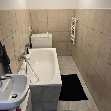 In Fuer 3 Personen * Jeggel